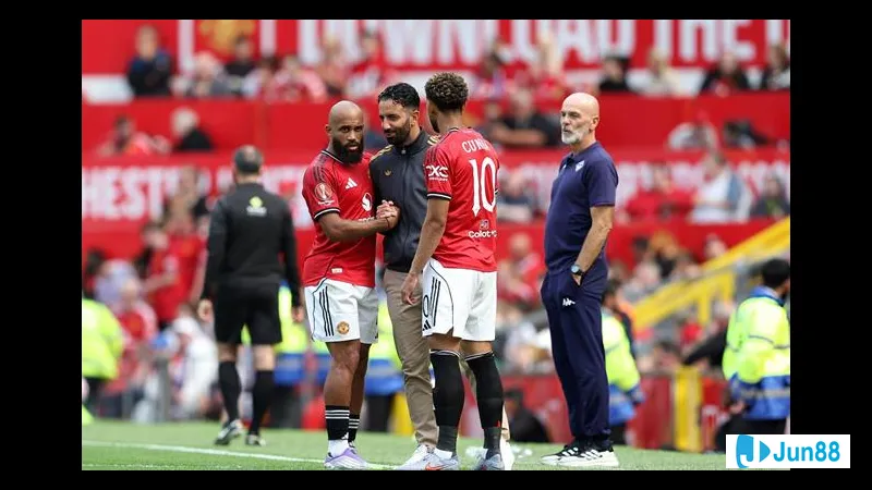 so tien mua sam cua MU he nay